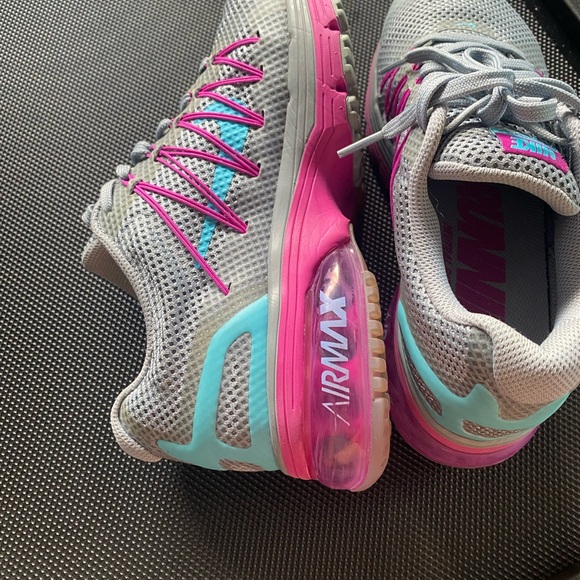 Nike women’s shoes - Picture 5 of 6